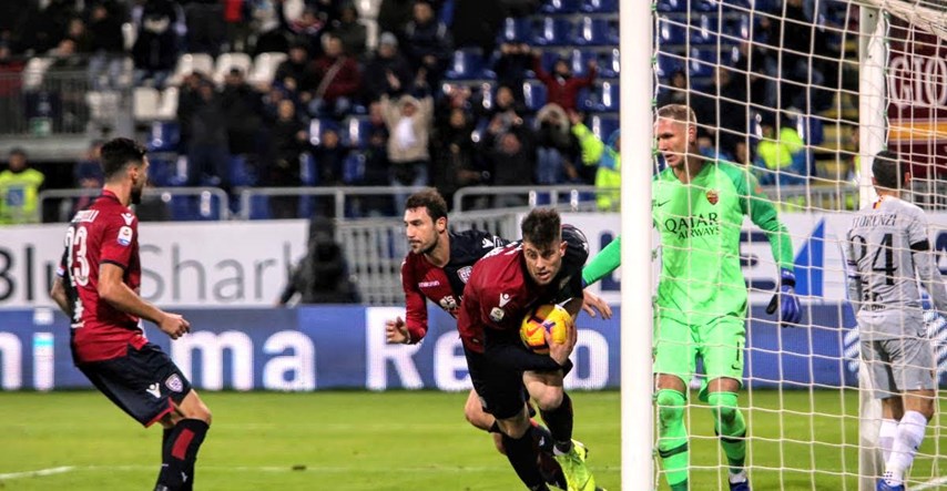 Srna pocrvenio, a Cagliari s dva igrača manje šokirao Romu u 95. minuti